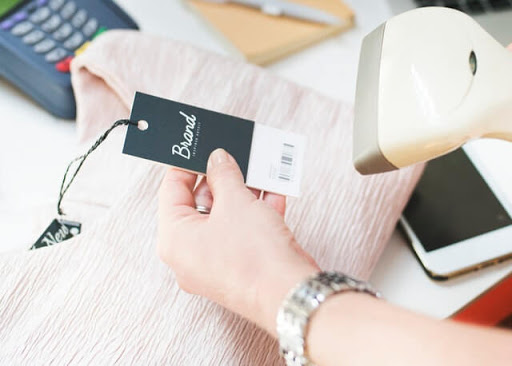 Scanning Clothing Tag Scanning Clothing Tag